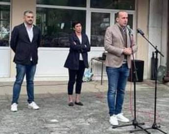 Окупљеним мештанима Рудника обратио се и Драган Јовановић, председник Политичке странке „Боља Србија“